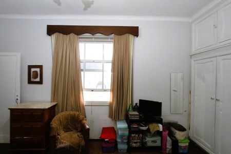 Casa à venda com 440m², 6 quartos e 3 vagasQuarto 2