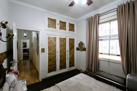 Casa à venda com 440m², 6 quartos e 3 vagasQuarto 4