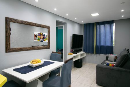 Sala de apartamento para alugar com 2 quartos, 43m² em Água Chata, Guarulhos