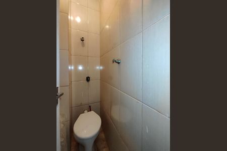 Apartamento para alugar com 60m², 2 quartos e sem vagaBanheiro de serviço