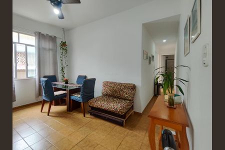 Sala de apartamento para alugar com 2 quartos, 60m² em Benfica, Rio de Janeiro