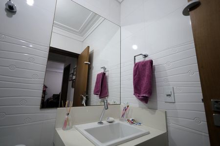 Apartamento à venda com 100m², 3 quartos e 6 vagasBanheiro Social