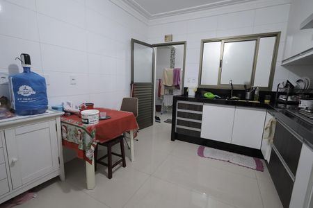Apartamento à venda com 100m², 3 quartos e 6 vagasCozinha