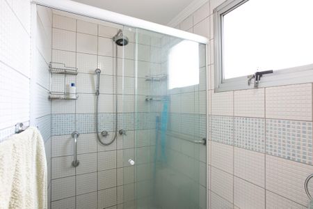 Apartamento à venda com 65m², 3 quartos e 1 vaga Apartamento à venda com 65m², 3 quartos e 1 vagaBanheiro da Suíte