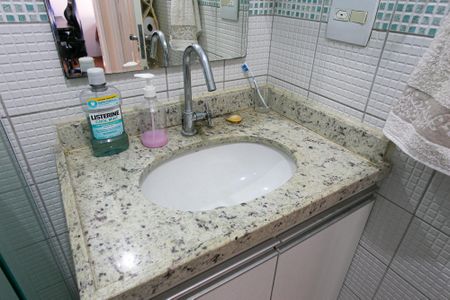 Apartamento à venda com 65m², 3 quartos e 1 vaga Apartamento à venda com 65m², 3 quartos e 1 vagaBanheiro Social