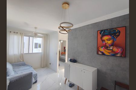 Sala de apartamento para alugar com 2 quartos, 45m² em Gardênia Azul, Rio de Janeiro