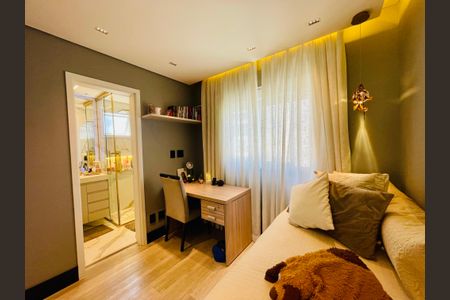 Apartamento para alugar com 154m², 3 quartos e 3 vagas Apartamento para alugar com 154m², 3 quartos e 3 vagasQuarto 2