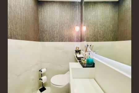 Apartamento para alugar com 154m², 3 quartos e 3 vagas Apartamento para alugar com 154m², 3 quartos e 3 vagasBanheiro 4