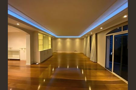 Apartamento para alugar com 521m², 4 quartos e 5 vagasSala