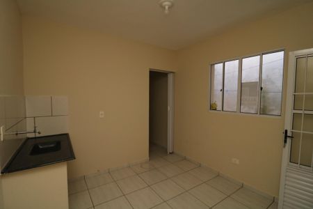 Casa para alugar com 1 quarto, 80m² em Jardim Santa Teresinha, São Paulo