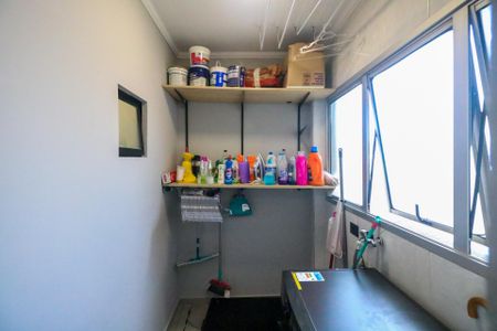 Apartamento à venda com 73m², 2 quartos e 1 vagaÁrea de Serviço