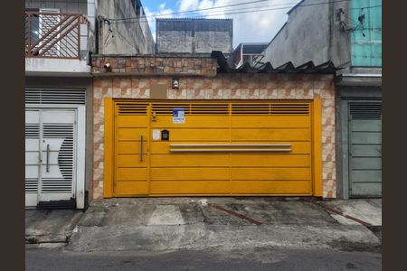 Casa à venda com 69m², 2 quartos e 1 vagaFachada