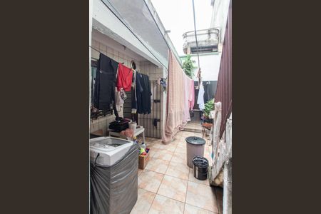 Casa à venda com 69m², 2 quartos e 1 vagaÁrea de Serviço