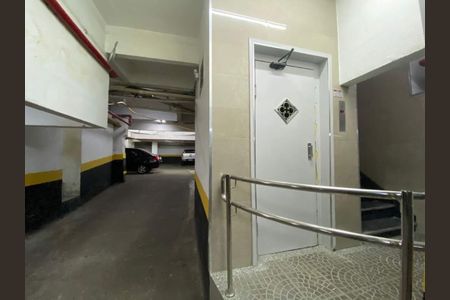 Apartamento à venda com 231m², 4 quartos e 1 vaga