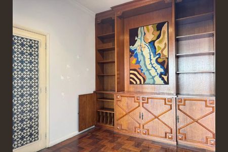 Apartamento à venda com 231m², 4 quartos e 1 vaga