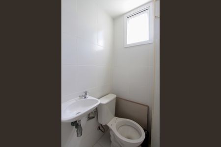 Apartamento à venda com 82m², 3 quartos e 2 vagas Apartamento à venda com 82m², 3 quartos e 2 vagasBanheiro Social