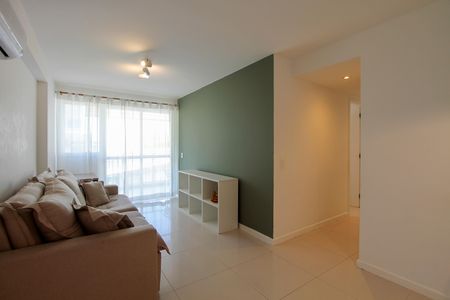 Sala de apartamento à venda com 3 quartos, 82m² em Barra da Tijuca, Rio de Janeiro