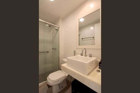 Apartamento à venda com 82m², 3 quartos e 2 vagas Apartamento à venda com 82m², 3 quartos e 2 vagasBanheiro Social