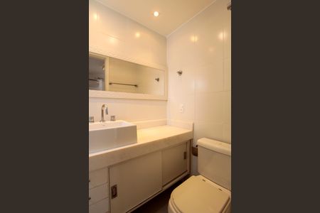 Apartamento à venda com 82m², 3 quartos e 2 vagas Apartamento à venda com 82m², 3 quartos e 2 vagasBanheiro Suíte