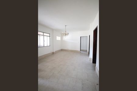 Sala de estar  de casa para alugar com 3 quartos, 300m² em Engenho Velho de Brotas, Salvador