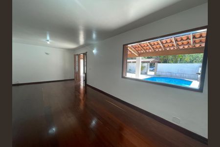 Casa à venda com 5 quartos, 473m² em Barra da Tijuca, Rio de Janeiro