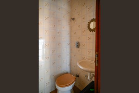 Casa à venda com 160m², 3 quartos e 2 vagasBanheiro de Serviço