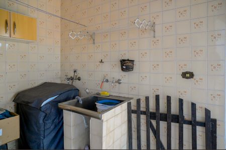 Casa à venda com 160m², 3 quartos e 2 vagasÁrea de Serviço