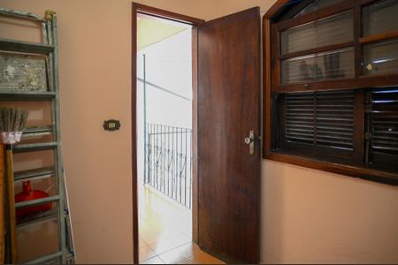 Casa à venda com 160m², 3 quartos e 2 vagasQuarto de Serviço