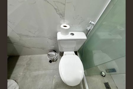 Casa de condomínio para alugar com 290m², 5 quartos e 2 vagasBanheiro