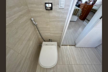 Casa de condomínio para alugar com 290m², 5 quartos e 2 vagasSuite 1 - Banheiro 