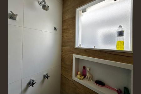 Casa de condomínio para alugar com 290m², 5 quartos e 2 vagasSuite 2 - Banheiro