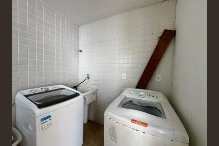 Casa de condomínio para alugar com 290m², 5 quartos e 2 vagasÁrea de Serviço