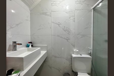 Casa de condomínio para alugar com 290m², 5 quartos e 2 vagasBanheiro