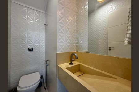 Casa de condomínio para alugar com 290m², 5 quartos e 2 vagasLavabo