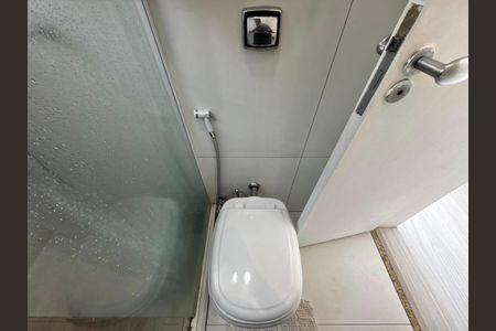 Casa de condomínio para alugar com 290m², 5 quartos e 2 vagasSuíte 2 - Banheiro