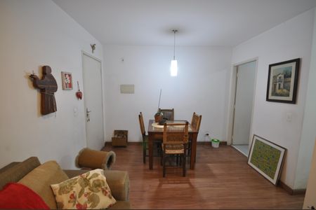 Apartamento à venda com 47m², 2 quartos e 1 vagaSala