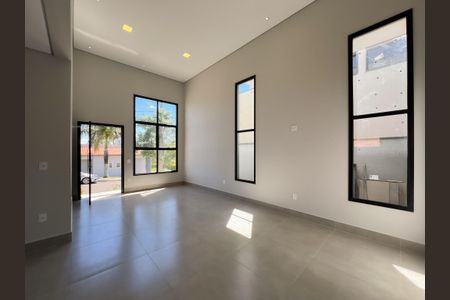 Sala de casa de condomínio para alugar com 3 quartos, 177m² em Vila Sonia, Valinhos