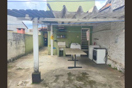 Casa à venda com 180m², 3 quartos e 2 vagasÁrea de Serviço