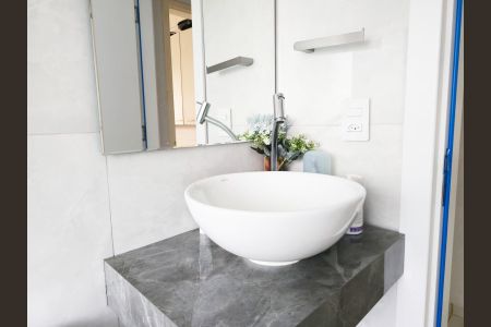 Casa à venda com 180m², 3 quartos e 2 vagasBanheiro Social 02