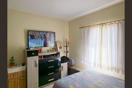 Casa à venda com 180m², 3 quartos e 2 vagas Quartos 01