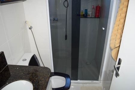 Apartamento à venda com 52m², 2 quartos e 1 vaga Apartamento à venda com 52m², 2 quartos e 1 vagaBanheiro