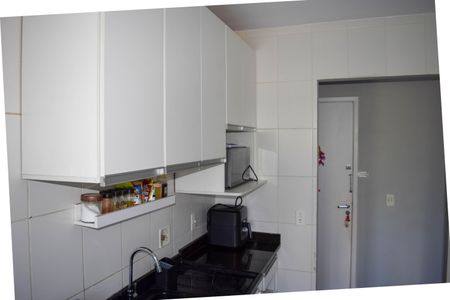 Apartamento à venda com 52m², 2 quartos e 1 vaga Apartamento à venda com 52m², 2 quartos e 1 vagaCozinha