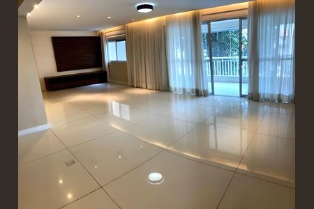 Apartamento para alugar com 3 quartos, 163m² em Santo Amaro, São Paulo