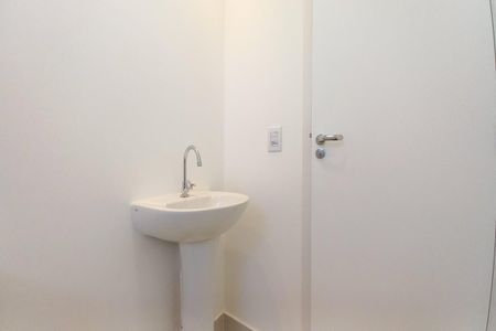 Apartamento para alugar com 46m², 2 quartos e 1 vaga Apartamento para alugar com 46m², 2 quartos e 1 vagaBanheiro