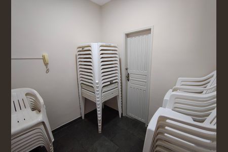 Apartamento à venda com 97m², 2 quartos e 1 vaga