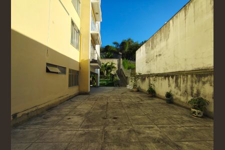 Apartamento à venda com 97m², 2 quartos e 1 vaga