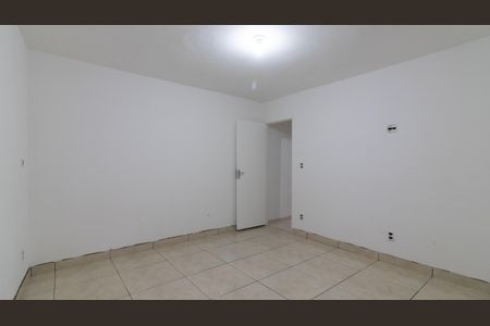 Quarto 2 de casa para alugar com 2 quartos, 60m² em Parque Cisper, São Paulo