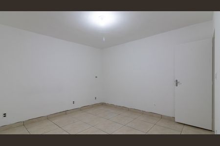 Quarto 2 de casa para alugar com 2 quartos, 60m² em Parque Cisper, São Paulo