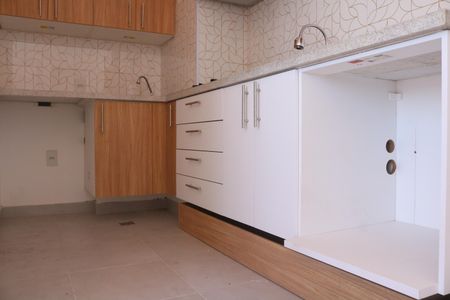 Apartamento para alugar com 34m², 2 quartos e sem vagaCozinha e Área de Serviço