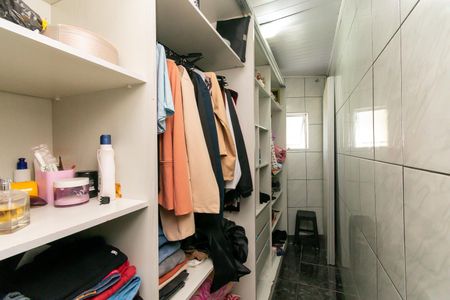 Casa à venda com 200m², 5 quartos e 2 vagasSuíte - Closet